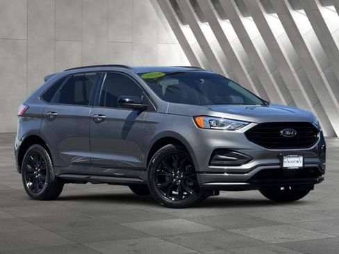 Used 2024 Ford Edge SE w/ Black Appearance Package AWD/4WD image 2