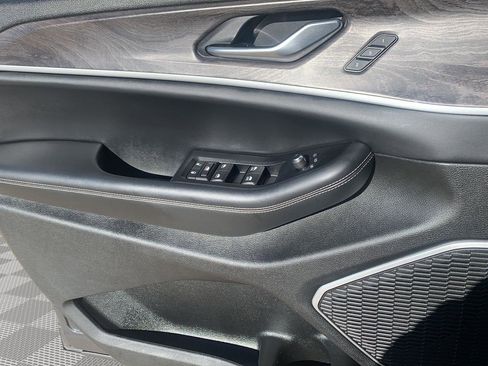 Used 2022 Jeep Grand Cherokee L Limited image 22