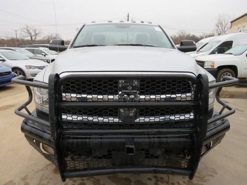 Used 2017 RAM 3500 Tradesman w/ Power & Remote Entry Group image 2