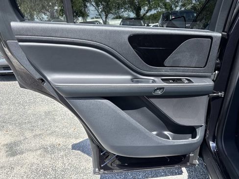 New 2026 Lincoln Aviator 2WD image 13