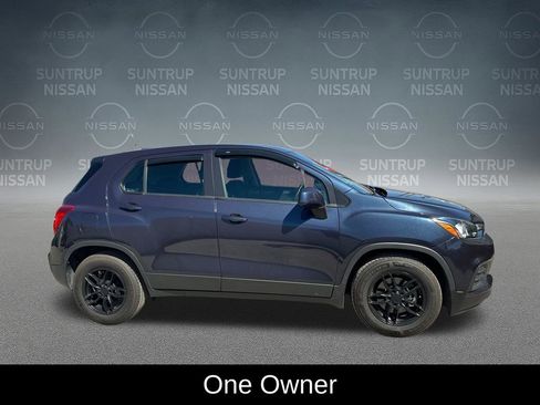Used 2019 Chevrolet Trax LS FWD image 7