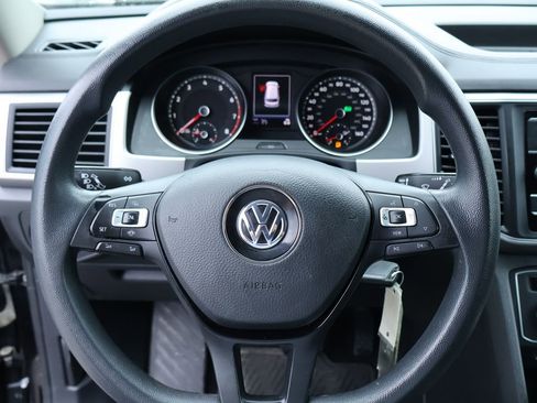 Used 2019 Volkswagen Atlas S image 26