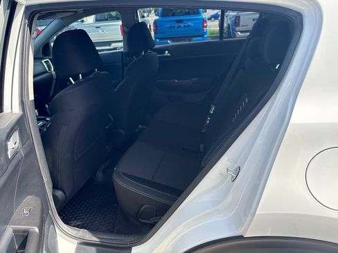 Used 2019 Kia Sportage LX w/ LX Popular Package AWD/4WD image 16