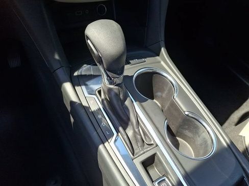 Used 2022 Chevrolet Equinox LT FWD image 11