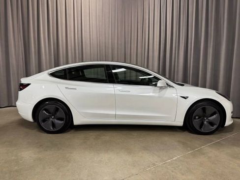 Used 2020 Tesla Model 3 Long Range image 4