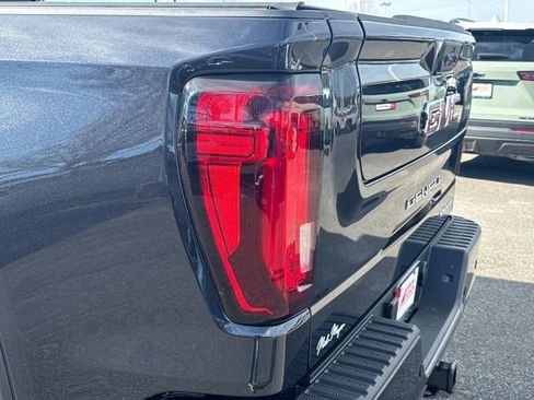New 2026 GMC Sierra 1500 Denali w/ Technology Package image 12