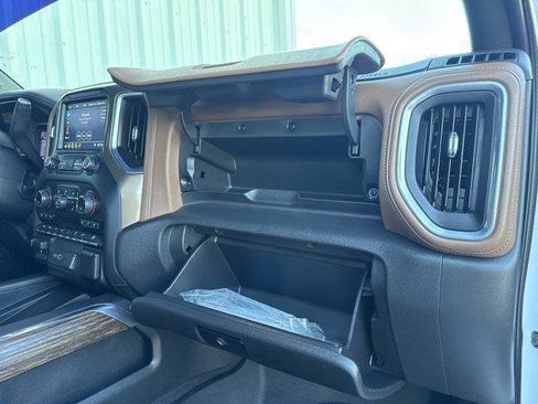 Used 2019 Chevrolet Silverado 1500 High Country w/ Technology Package image 62