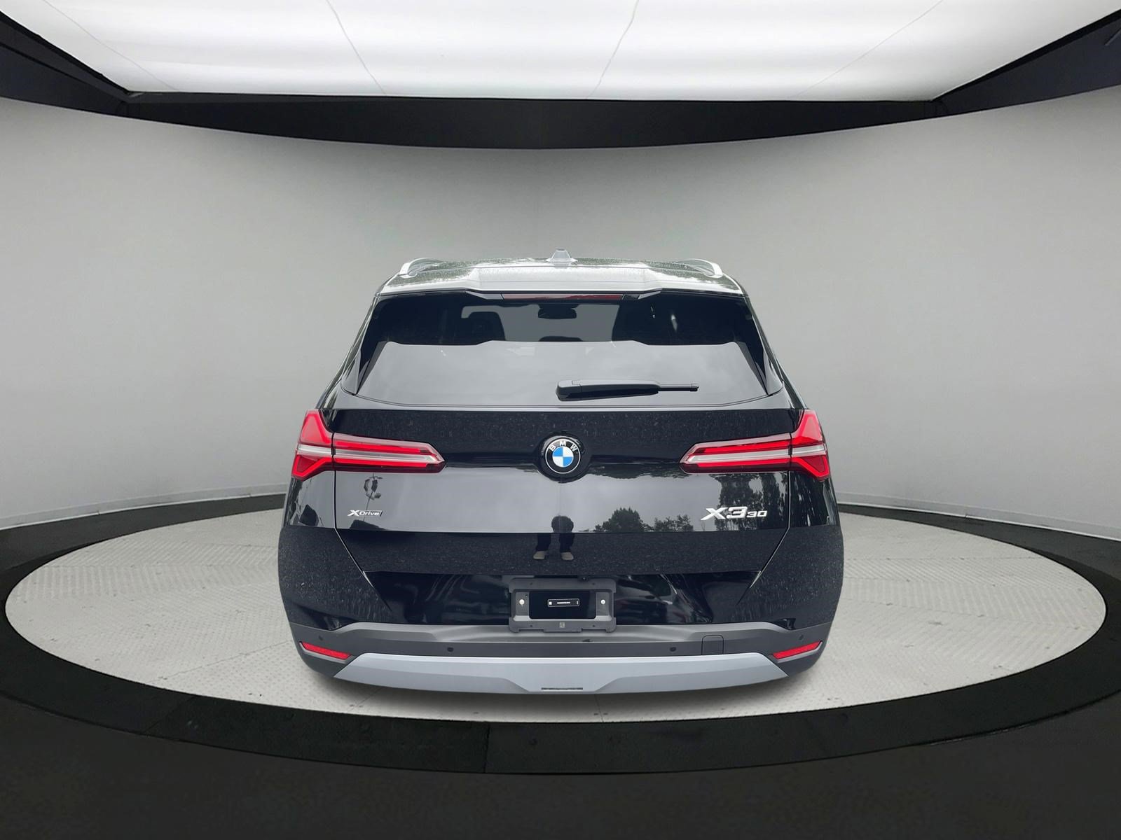 Used 2026 BMW X3 xDrive30i w/ Premium Package AWD/4WD image 7