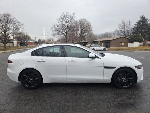 Used 2020 Jaguar XE S image 8