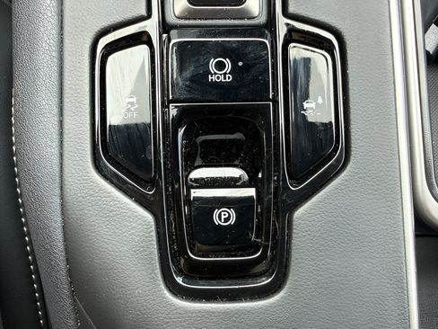 Used 2026 Lexus TX 500h AWD w/ Technology Package image 31