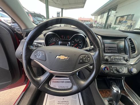 Used 2015 Chevrolet Impala LTZ FWD image 17