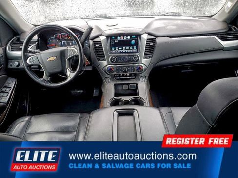 Used 2019 Chevrolet Suburban LT image 16