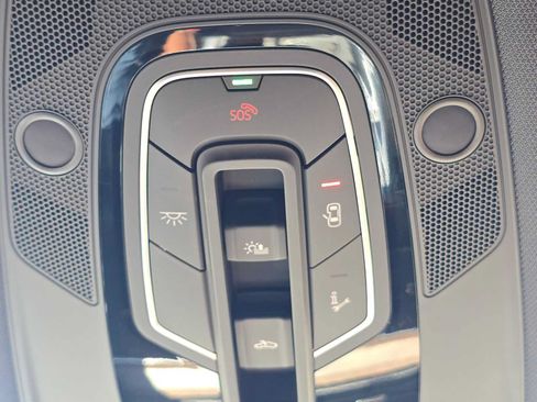 Used 2019 Audi e-tron Prestige AWD/4WD image 29