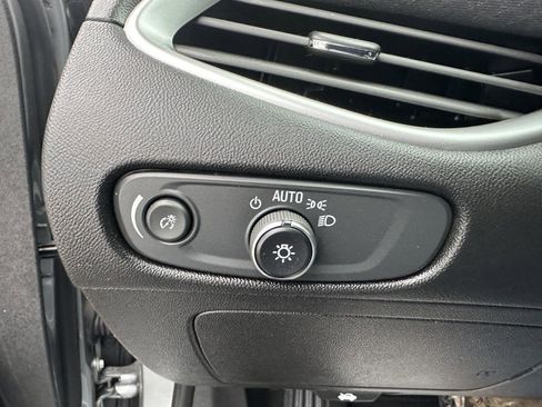 Used 2024 Chevrolet Malibu LT image 24