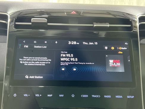 Used 2023 Hyundai Tucson Limited image 17