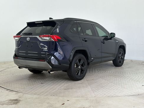 Used 2021 Toyota RAV4 XSE AWD/4WD image 9