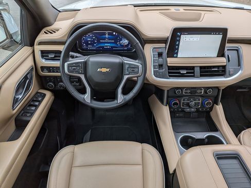 Used 2022 Chevrolet Tahoe Premier w/ Premium Package image 35