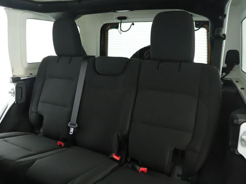 Used 2022 Jeep Wrangler Unlimited Sport AWD/4WD image 5