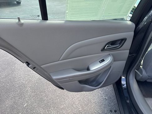 Used 2016 Chevrolet Malibu LS FWD image 21