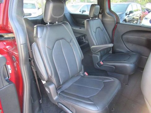 New 2026 Chrysler Pacifica Select image 27