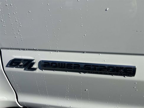 Used 2022 Ford F250 XLT w/ FX4 Off-Road Package image 12