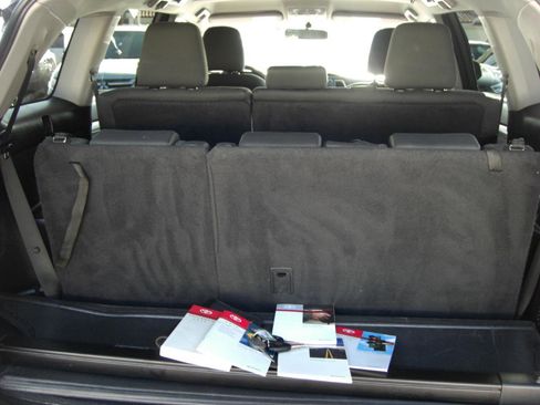 Used 2016 Toyota Highlander LE image 14