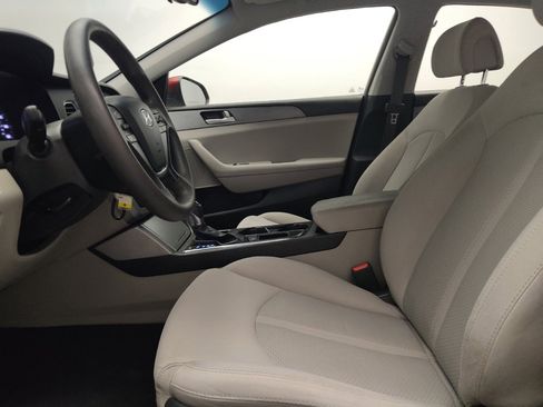 Used 2016 Hyundai Sonata SE FWD image 17