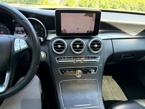 Used 2016 Mercedes-Benz C 300 4MATIC Sedan image 17