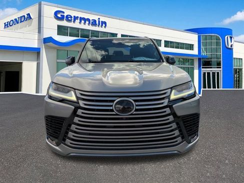 Used 2022 Lexus LX 600 4WD w/ Luxury Package image 9