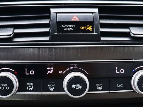 Used 2018 Honda Accord LX image 45