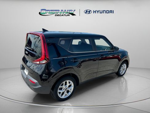 Used 2022 Kia Soul LX w/ Technology Package FWD image 8
