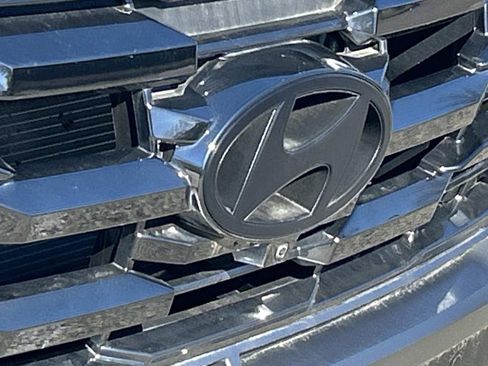 Used 2025 Hyundai Tucson Limited AWD/4WD image 11