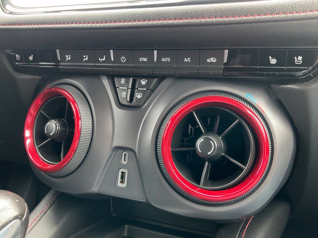 Used 2019 Chevrolet Blazer RS AWD/4WD image 40