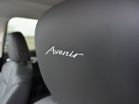 New 2026 Buick Envision Avenir image 17