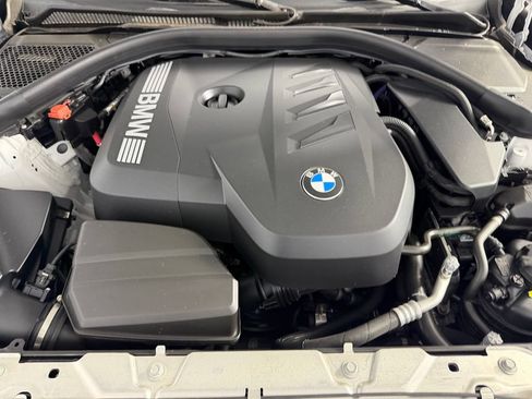 Used 2025 BMW 330i xDrive Sedan AWD/4WD image 35