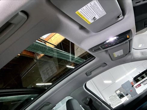 Used 2025 Audi Q5 Prestige image 24