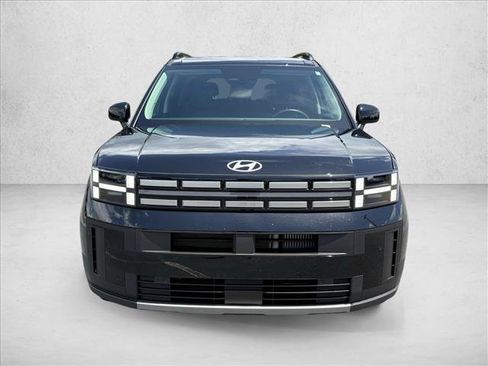 Used 2026 Hyundai Santa Fe SEL FWD image 2
