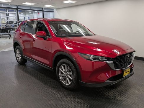 Certified 2023 MAZDA CX-5 AWD 2.5 S w/ Preferred Package image 3