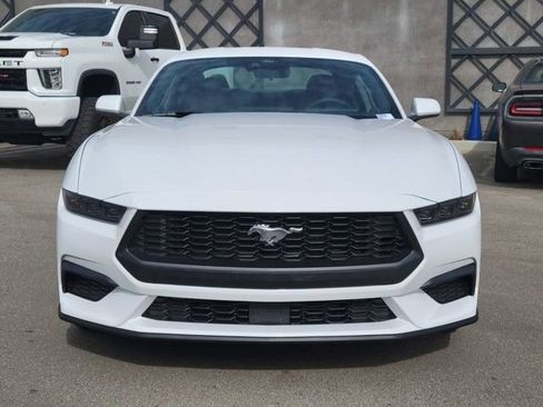 Used 2026 Ford Mustang Coupe RWD image 6