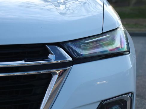 Used 2023 Chevrolet Traverse LS w/ Safety Package image 16