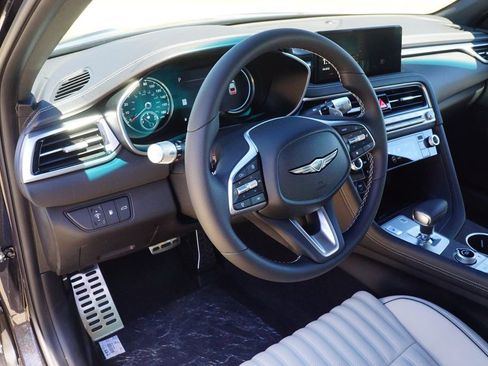 Certified 2025 Genesis G70 2.5T w/ Sport Prestige Package image 18