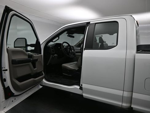 Certified 2020 Ford F250 XL w/ Power Equipment Group RWD image 9