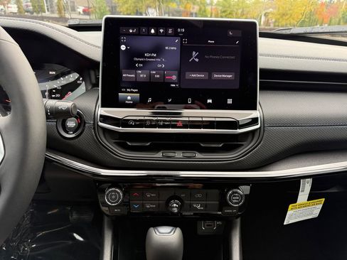 New 2026 Jeep Compass Latitude image 15