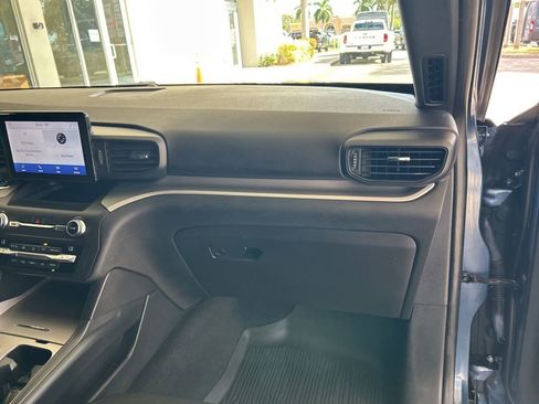 Used 2020 Ford Explorer XLT image 19