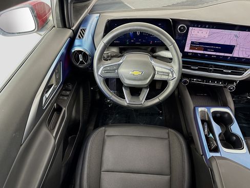 Used 2025 Chevrolet Equinox EV LT w/ Convenience Package FWD image 24