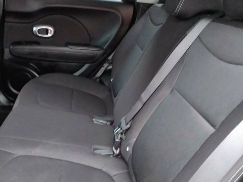 Used 2016 Kia Soul FWD image 8