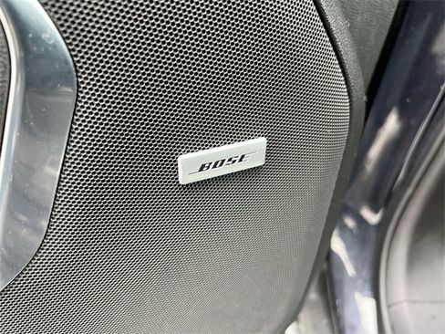 Used 2023 GMC Yukon AT4 w/ Technology Package image 25