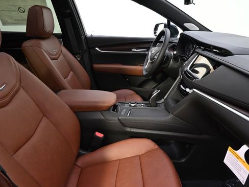New 2026 Cadillac XT5 Premium Luxury AWD/4WD image 16