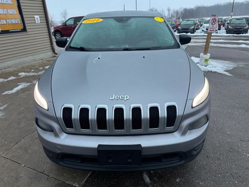 Used 2014 Jeep Cherokee Sport w/ Cold Weather Group image 2