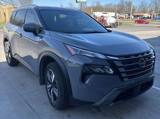 Used 2025 Nissan Rogue SL video 1